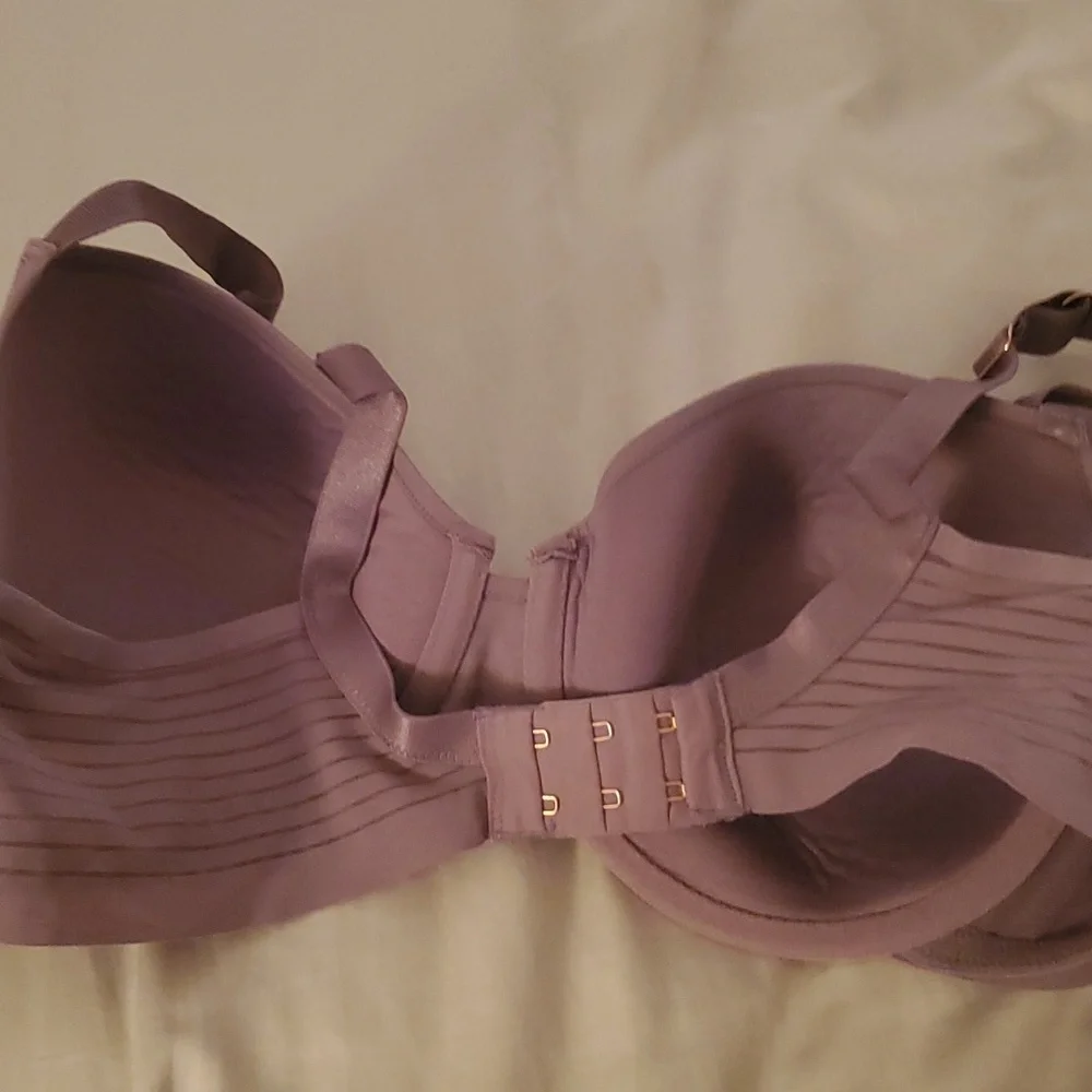 Bra - Picture 2 of 4